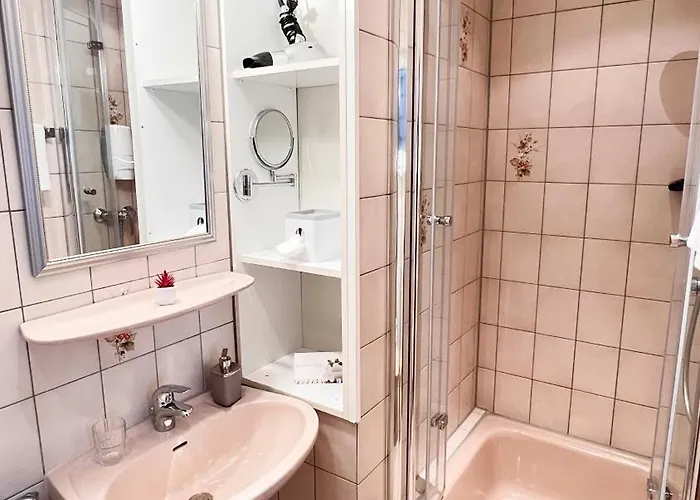 Zur Loreley - Garni Hotell 3*